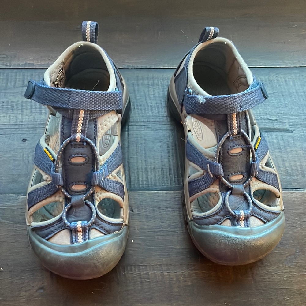 Keen washable hiking sandals sz 1